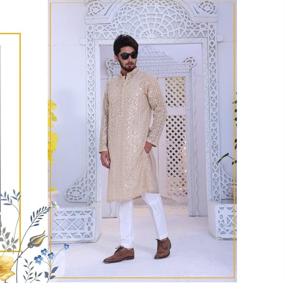 Men’s Waistcoat in Karachi Naushemian Medium