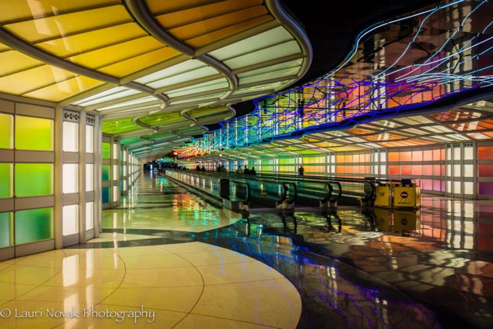 The United Airlines Tunnel at O’Hare — ©Lauri Novak