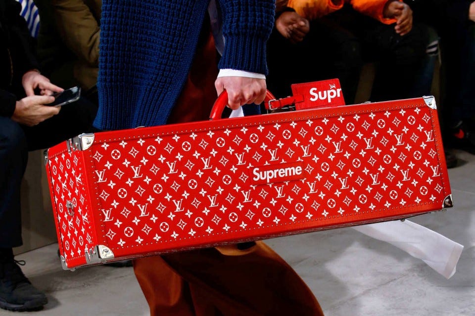 2017 SUPREME duffle bag red