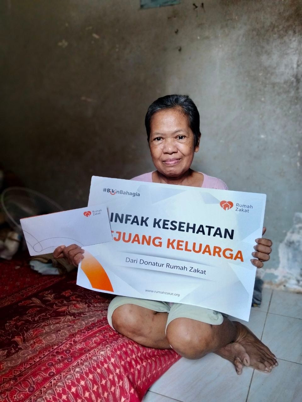 RUMAH ZAKAT SALURKAN SANTUNAN UNTUK JANDA KANKER NASOFARING