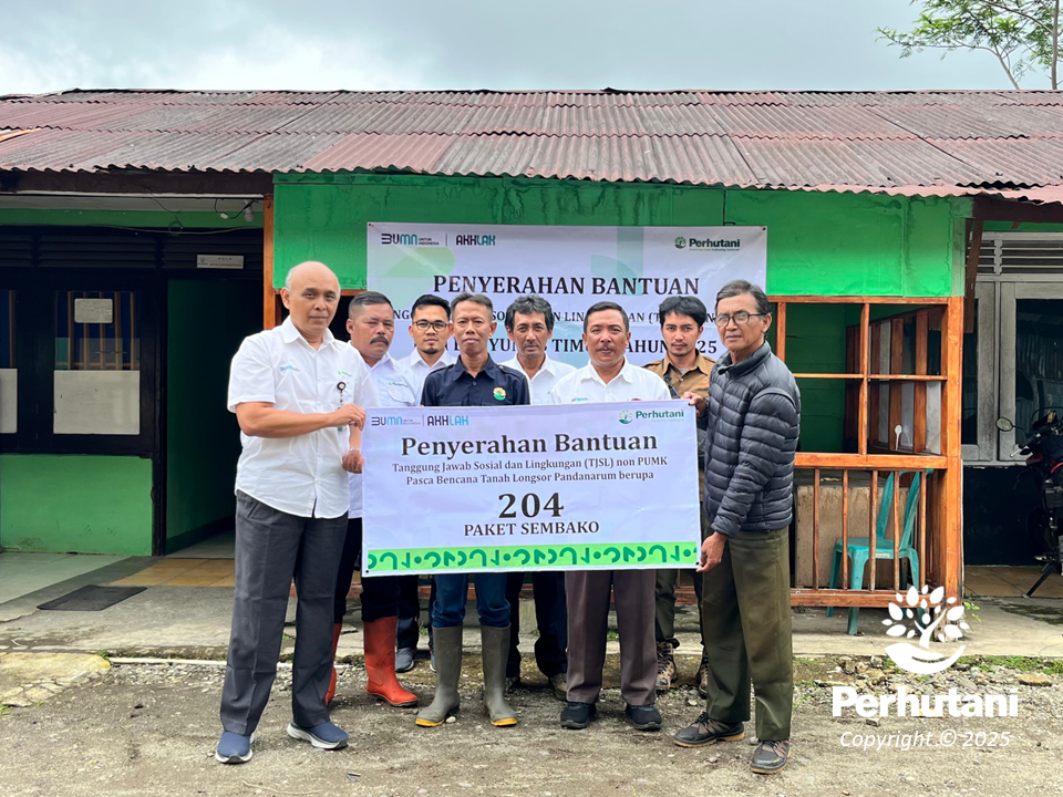 Bantuan Tahap III, Perhutani Salurkan Kebutuhan Sembako bagi Mitra dan Warga Terdampak Longsor…