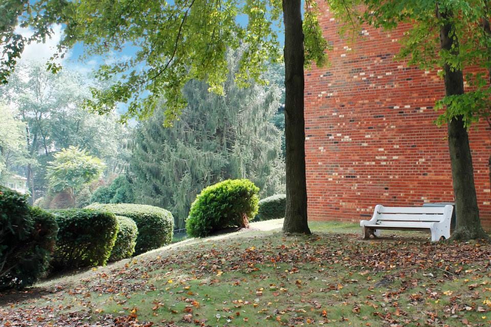 Foxwood Apartments. A BEAUTIFUL RENTAL COMMUNITY IN NEWARK… by