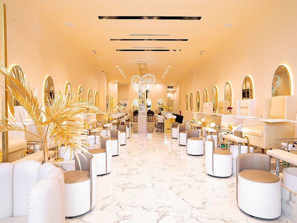 Nail sunny: world expansion. The new salon is located in Los Angeles