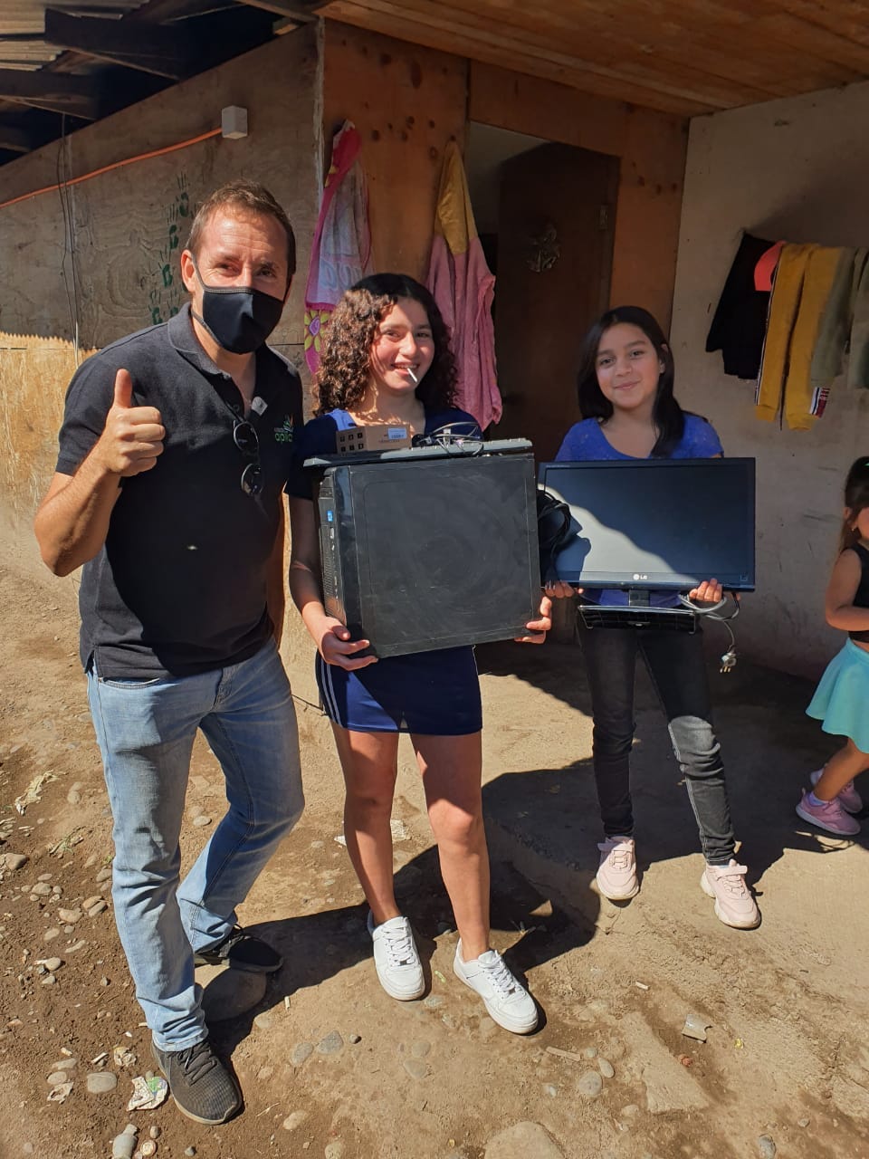 Computadores y conexiones que cambian vidas
