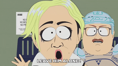 당황한 사람들과 LEAVE HIM ALONE! 자막이 써있는 움짤