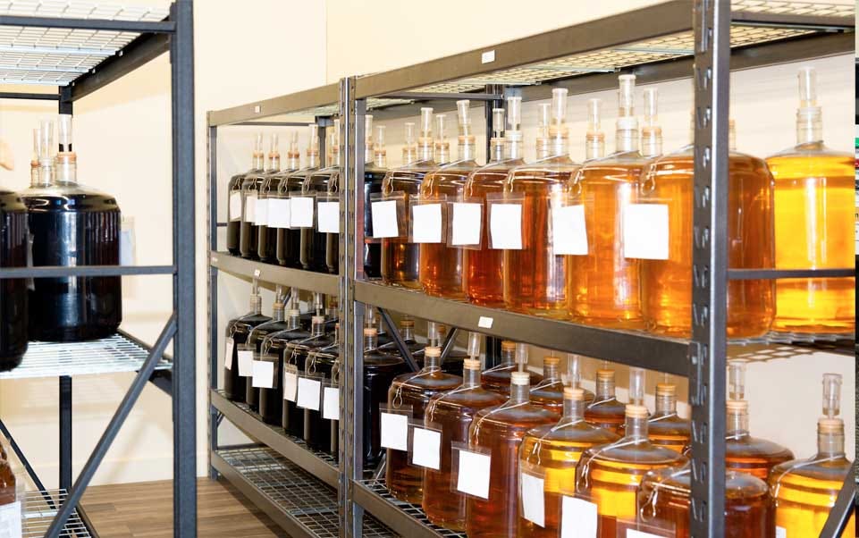 Crafting Your Own Wine A Beginner’s Guide to Homemade Wine Kits by