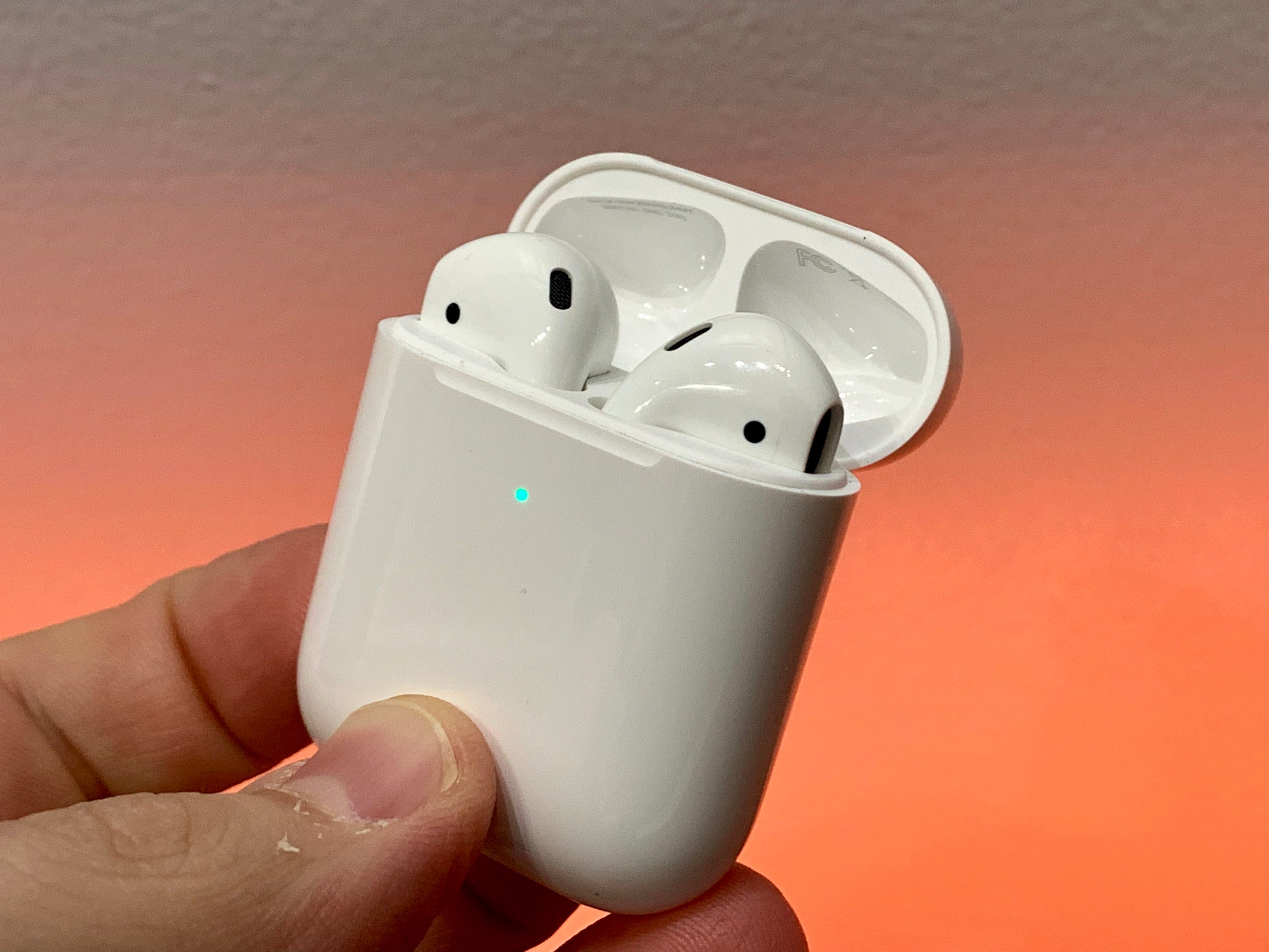 Pods battery pro. Apple AIRPODS 2. AIRPODS 2.2. Apple AIRPODS 2.1. Наушники аирподс 2.