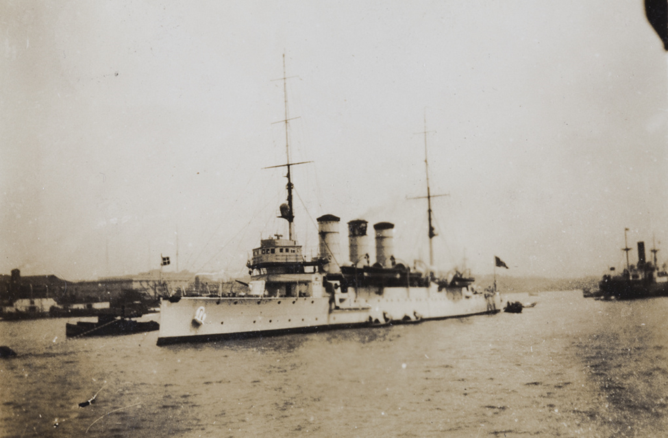 TWO DISTANT WOMEN, WITH SIMILAR DESTINIES, LINKED BY A CRUISE AROUND