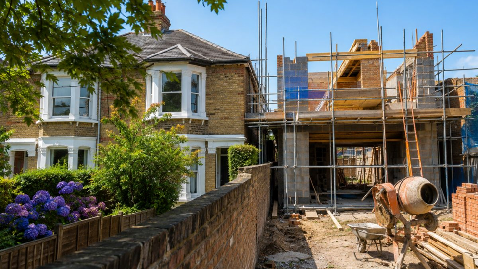 Party Wall Notice Timing for Summer Building Work: Act Now or Risk Delays