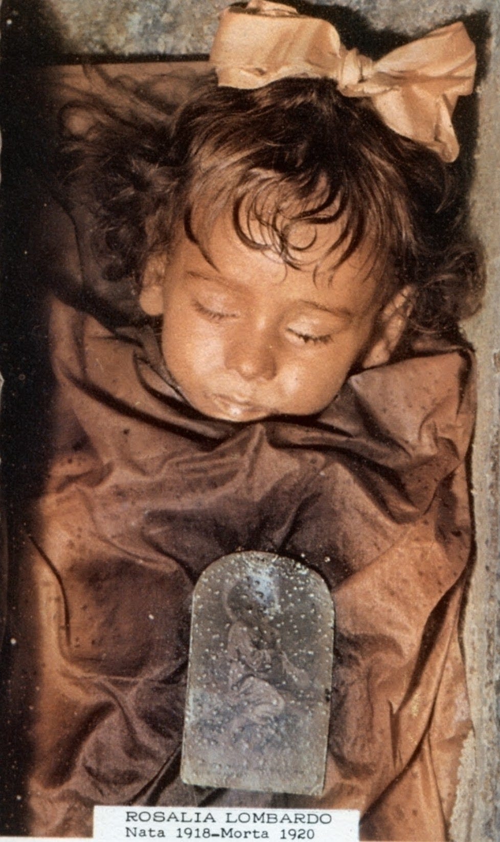 “Sleeping Beauty of Palermo” : The Girl in the Glass Coffin