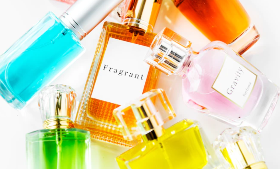 How to make perfume from flowers? by hamza Medium