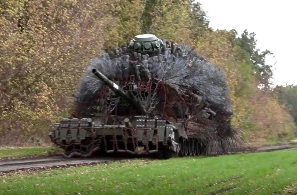 How Ukraine is Defeating Russia’s Hedgehog Tanks