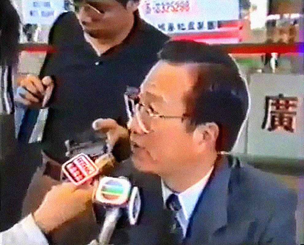 浸會學院校長謝志偉促請官民互諒 [圖：1989年4月29日 無線新聞]