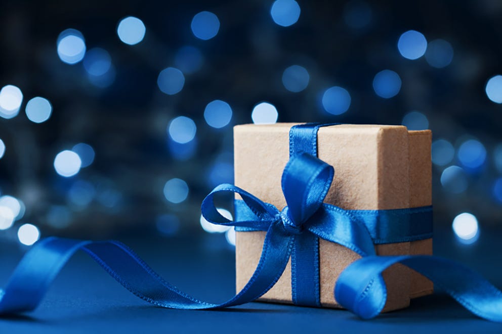 “Top 10 Christmas Gifts of 2023 The Most Popular Holiday Items on Google Search” by StayVCS